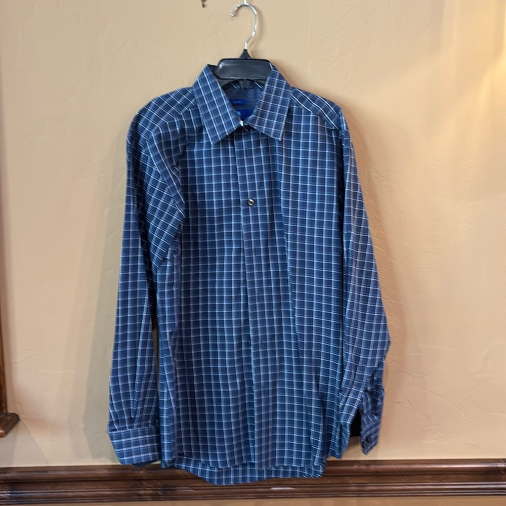 EGARA Button Down